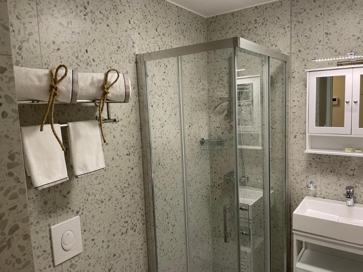 Appartamento Captain'S Cabin Capodistria Esterno foto