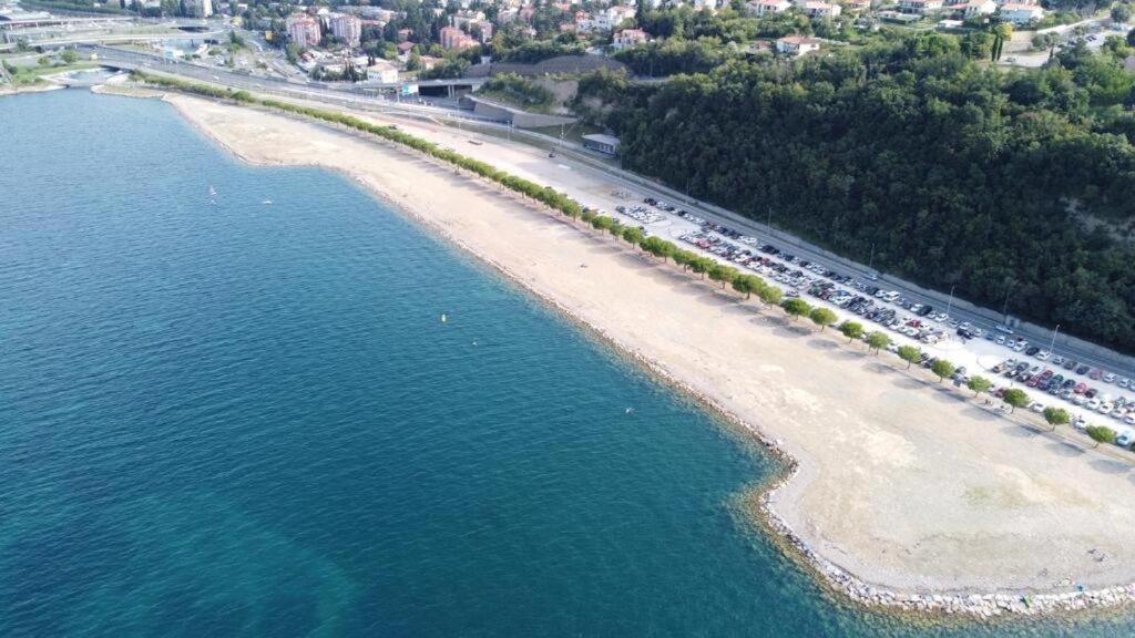 Appartamento Captain'S Cabin Capodistria Esterno foto