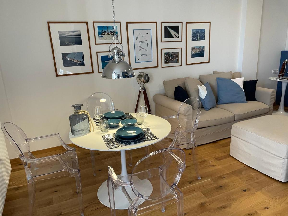 Appartamento Captain'S Cabin Capodistria Esterno foto