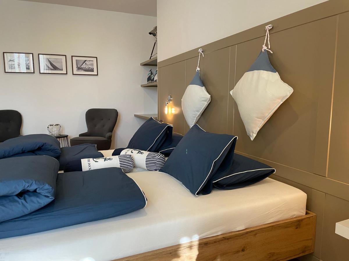 Appartamento Captain'S Cabin Capodistria Esterno foto